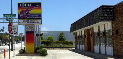 Total Entertainment Store Front Photo
